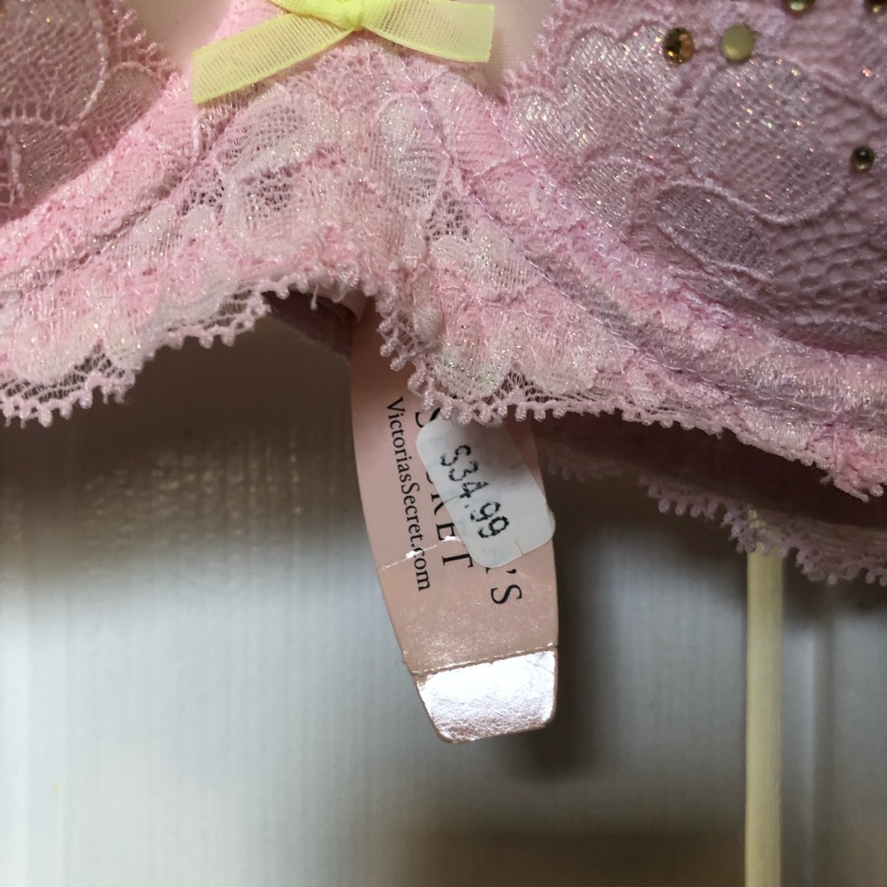 Victoria’s Secret lace/diamond bra. - Picture 4 of 4
